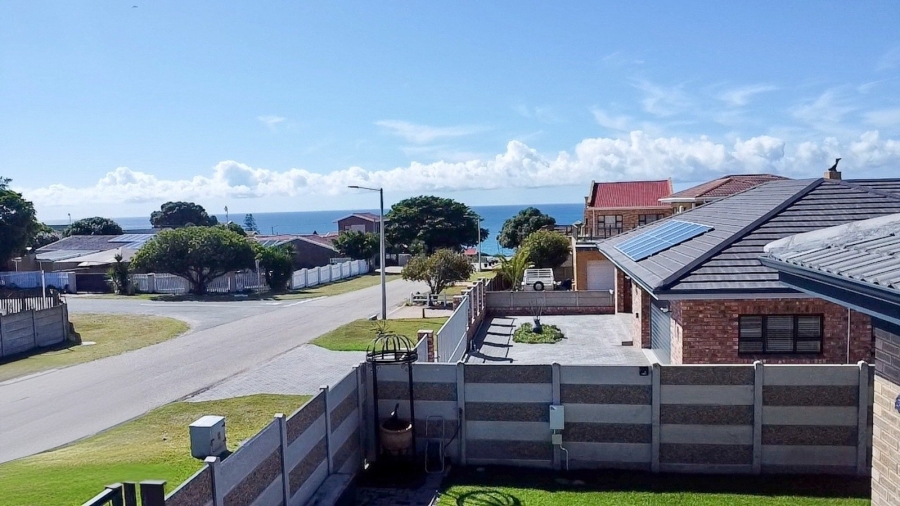 4 Bedroom Property for Sale in Reebok Western Cape